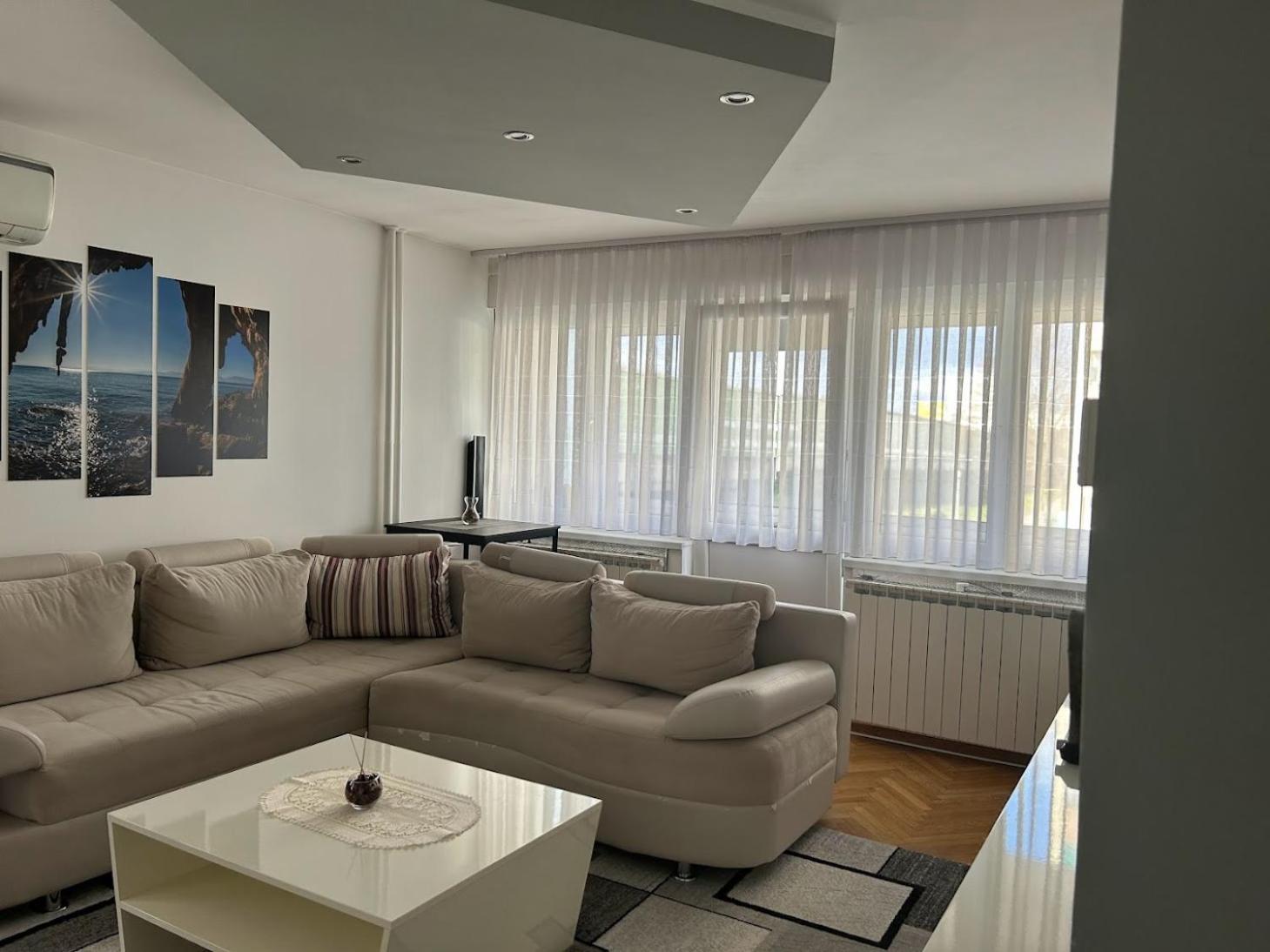Tina Apartamento Karlovac Exterior foto