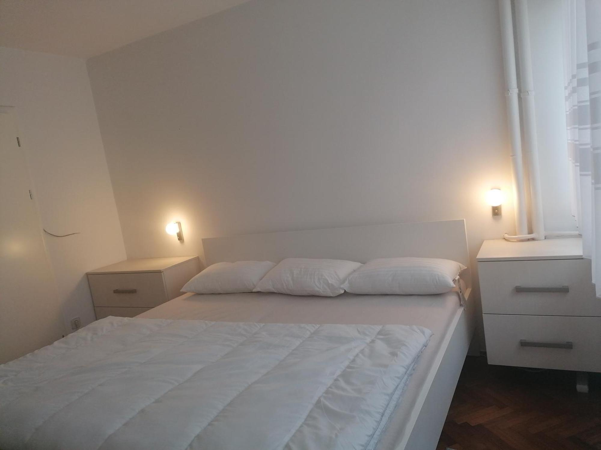 Tina Apartamento Karlovac Exterior foto