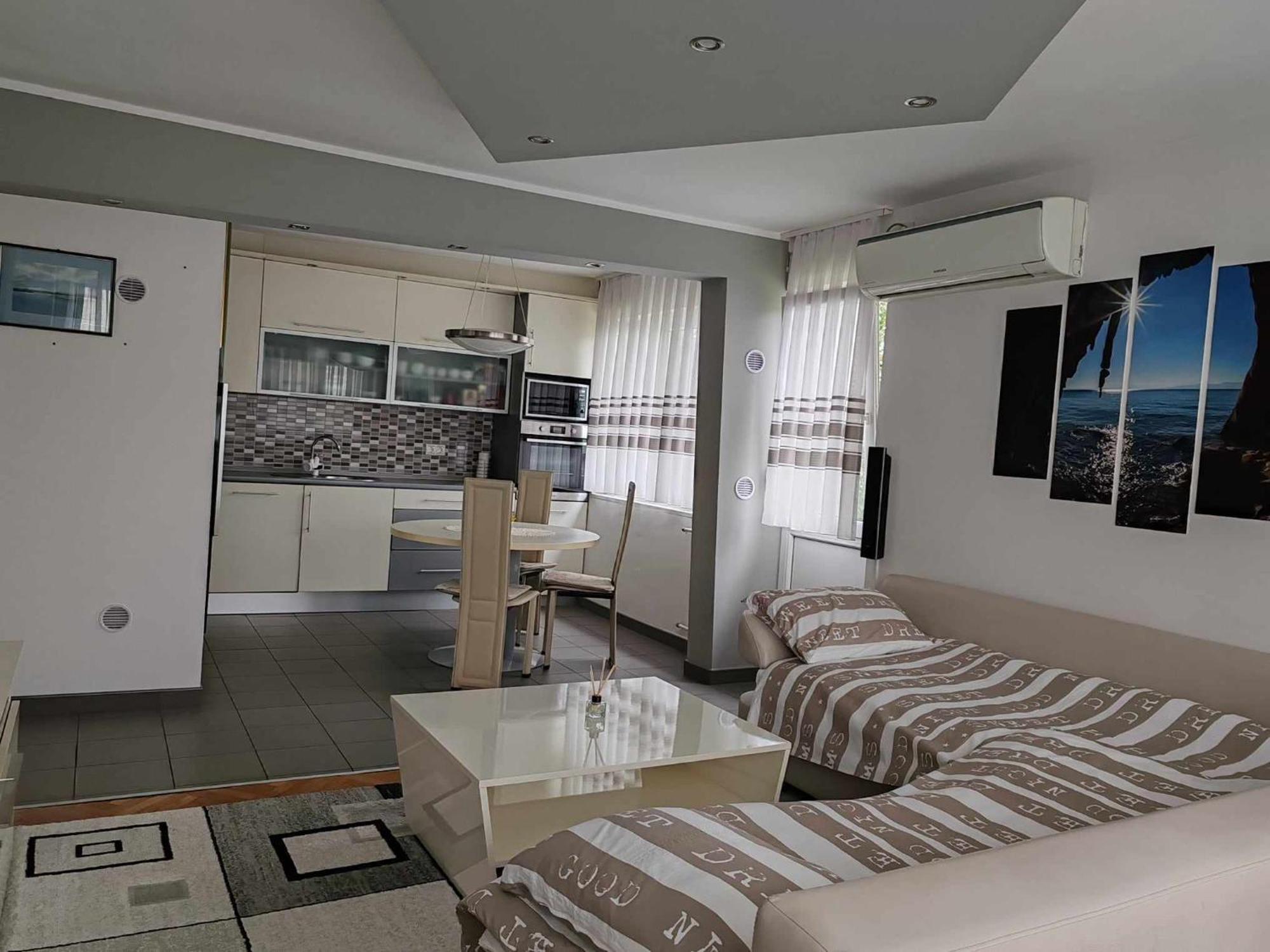 Tina Apartamento Karlovac Exterior foto