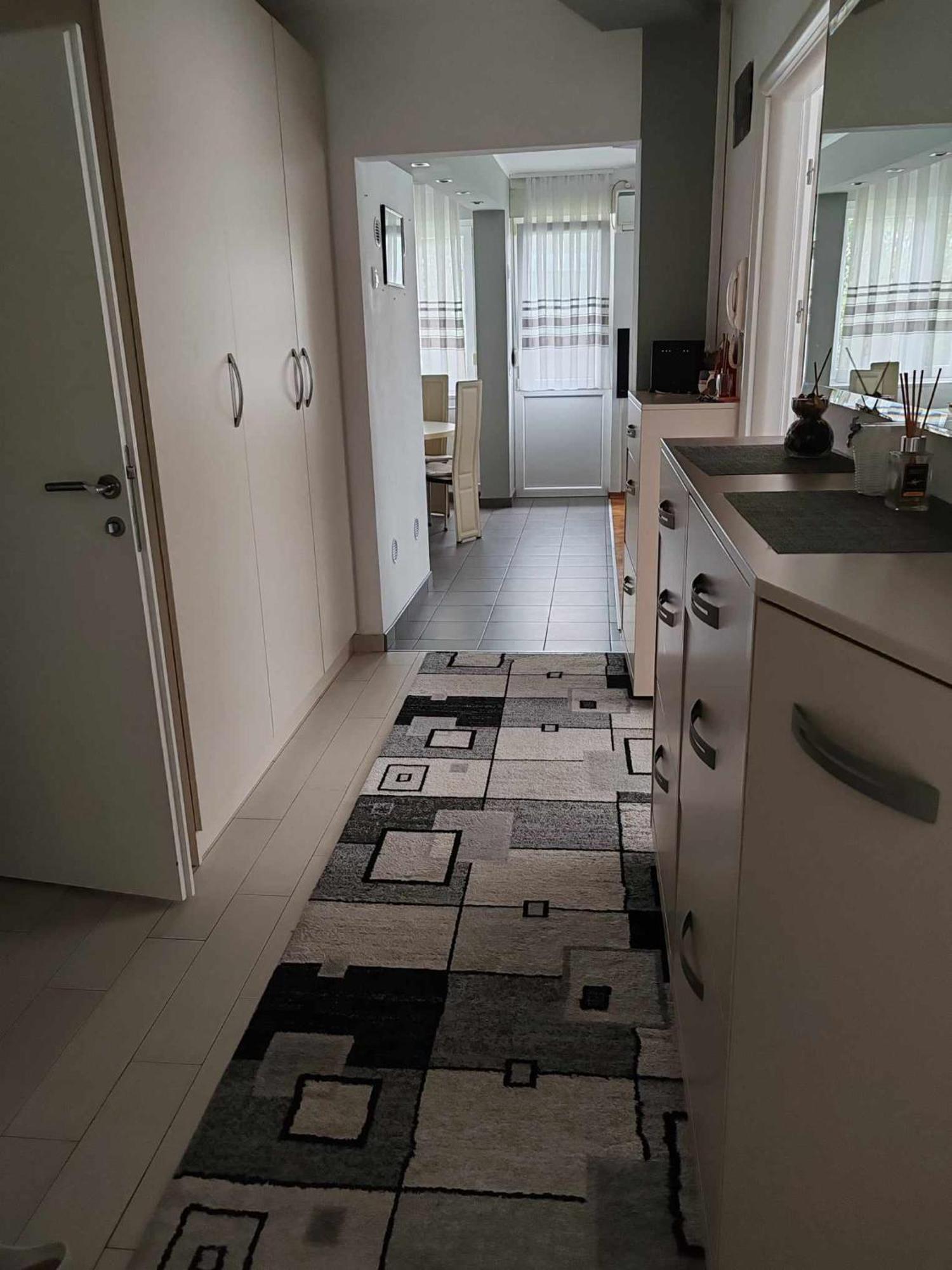 Tina Apartamento Karlovac Exterior foto